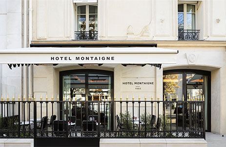 L'Hôtel Montaigne sur les Champs Elysées, proche de l'Arc de Triomphe et  vue sur la tour Eiffel – 5 étoiles à Paris, l'Hôtel Montaigne se situe près  des Champs Elysées, proche Arc